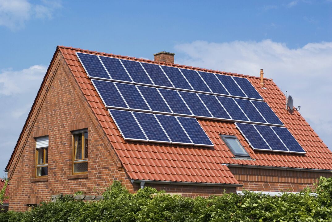 Placas solares para aforrar enerxía na casa